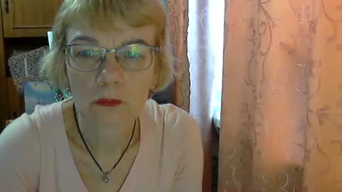 Snapshot of vanillaxcreamy chatting on 6, 2, 2025 Vanillaxcreamy online show from 6, 2, 2025