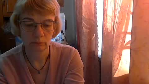 Snapshot of vanillaxcreamy chatting on 20, 2, 2025 Vanillaxcreamy online show from 20, 2, 2025