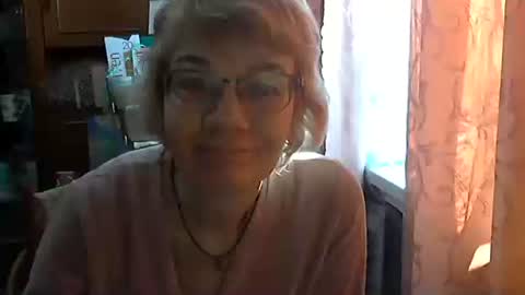 Snapshot of vanillaxcreamy chatting on 22, 2, 2025 Vanillaxcreamy online show from 22, 2, 2025