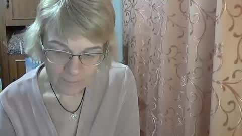 Snapshot of vanillaxcreamy chatting on 24, 2, 2025 Vanillaxcreamy online show from 24, 2, 2025