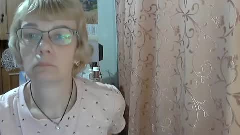 Snapshot of vanillaxcreamy chatting on 8, 3, 2025 Vanillaxcreamy online show from 8, 3, 2025