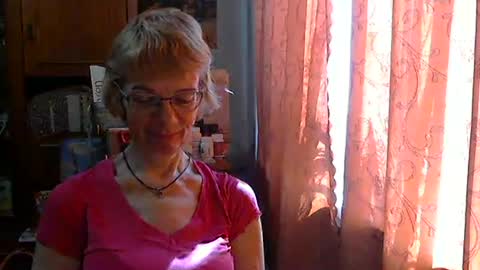Snapshot of vanillaxcreamy chatting on 11, 3, 2025 Vanillaxcreamy online show from 11, 3, 2025