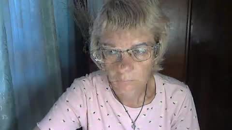 Snapshot of vanillaxcreamy chatting on 24, 9, 2025 Vanillaxcreamy online show from 24, 9, 2025