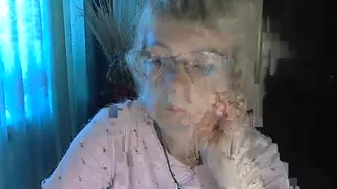 Snapshot of vanillaxcreamy chatting on 26, 9, 2025 Vanillaxcreamy online show from 26, 9, 2025