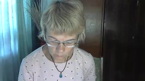 Snapshot of vanillaxcreamy chatting on 1, 10, 2025 Vanillaxcreamy online show from 1, 10, 2025