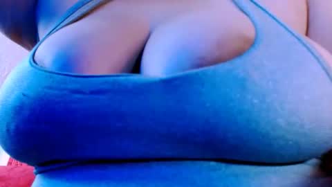 Snapshot of vanne_amet chatting on 23, 3, 2026 free follow me online show from 23, 3, 2026
