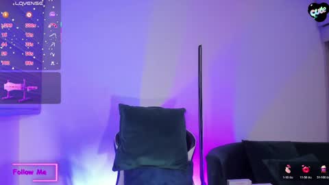 Snapshot of vannecute1 chatting on 15, 5, 2026 Megan Rosse online show from 15, 5, 2026