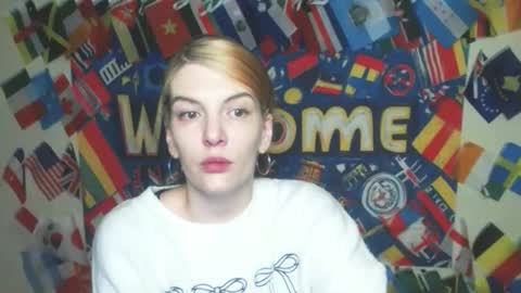 Snapshot of vanrey_ chatting on 3, 3, 2026 Vanessa online show from 3, 3, 2026