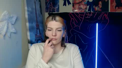 Snapshot of vanrey_ chatting on 13, 3, 2026 Vanessa online show from 13, 3, 2026