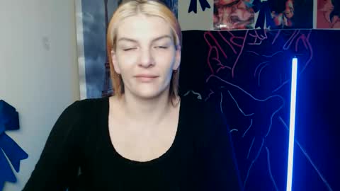 Snapshot of vanrey_ chatting on 23, 3, 2026 Vanessa online show from 23, 3, 2026