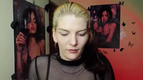 Snapshot of vanrey_ chatting on 28, 3, 2026 Vanessa online show from 28, 3, 2026