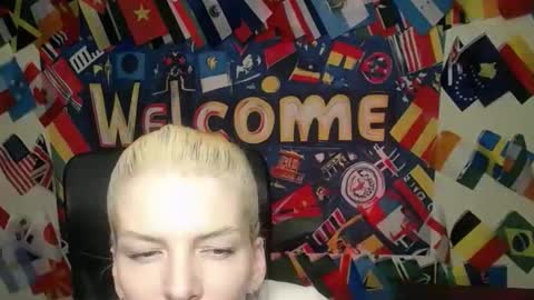 Snapshot of vanrey_ chatting on 3, 4, 2026 Vanessa online show from 3, 4, 2026