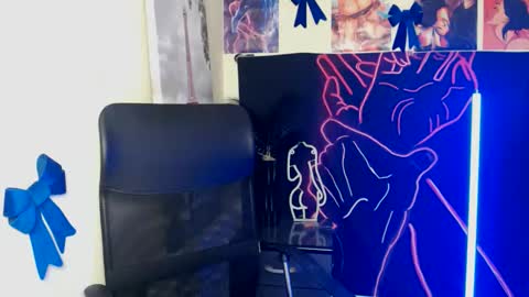 Snapshot of vanrey_ chatting on 6, 4, 2026 Vanessa online show from 6, 4, 2026