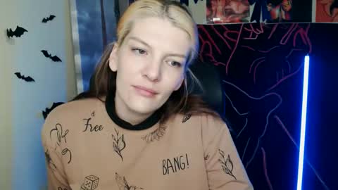Snapshot of vanrey_ chatting on 18, 4, 2026 Vanessa online show from 18, 4, 2026