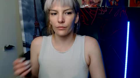 Snapshot of vanrey_ chatting on 16, 5, 2026 Vanessa online show from 16, 5, 2026