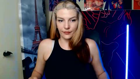Snapshot of vanrey_ chatting on 25, 5, 2026 Vanessa online show from 25, 5, 2026