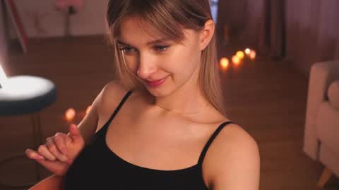 Snapshot of variety_moments chatting on 14, 12, 2024 Heeeeey Im Hanna the art of tease online show from 14, 12, 2024