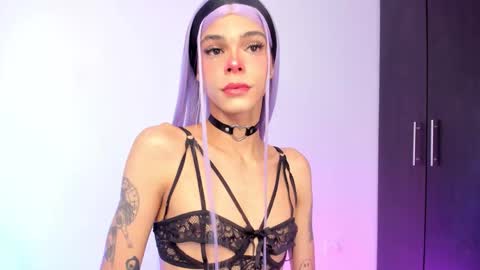  Varya Ferreira - independent model  online show from 8, 10, 2025