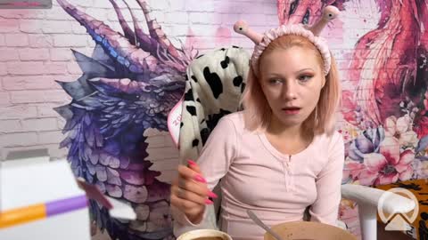 Vasya Sylvia online show from 4, 12, 2024