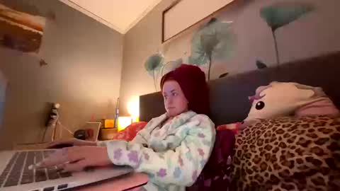 vaua089 online show from 12, 10, 2025