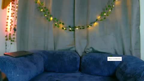 Snapshot of vayolett_dakotta chatting on 20, 11, 2025 Vayolett online show from 20, 11, 2025