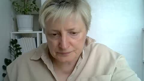 Snapshot of vea_motty chatting on 30, 4, 2026 vea_motty online show from 30, 4, 2026