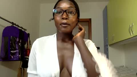 Snapshot of veeroziter chatting on 15, 7, 2026 ebony ivanna online show from 15, 7, 2026