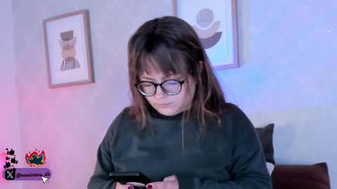 Snapshot of veesimons_dh chatting on 19, 9, 2025 Vee Simons online show from 19, 9, 2025