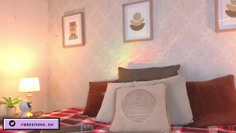 Snapshot of veesimons_dh chatting on 7, 2, 2026 Vee Simons online show from 7, 2, 2026