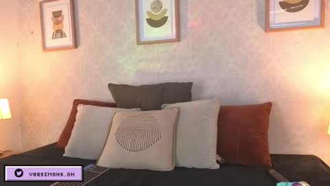 Snapshot of veesimons_dh chatting on 12, 2, 2026 Vee Simons online show from 12, 2, 2026