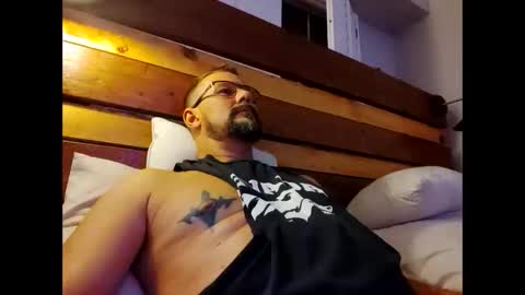 Snapshot of vegasdadbod chatting on 27, 10, 2025 vegasdadbod online show from 27, 10, 2025