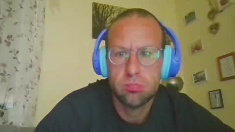 vegeta09021982 online show from 20, 7, 2026
