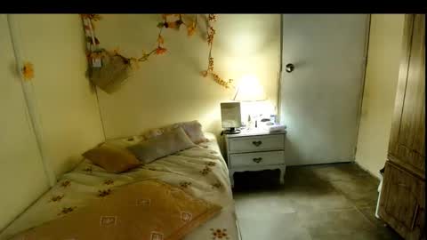 veka_lourens online show from 22, 9, 2025