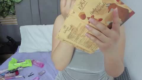 Isabella online show from 3, 11, 2025