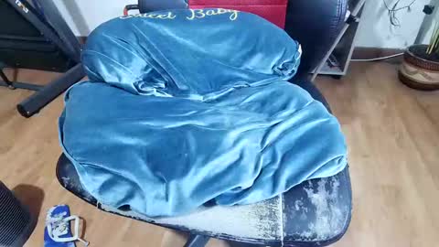 Snapshot of vellarossa chatting on 23, 1, 2025 Im VelaI will be Christmas and New Year with my family December 22 to January 13 I will miss you guys. online show from 23, 1, 2025