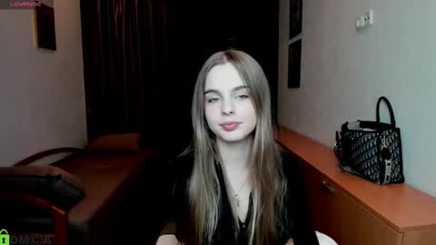 velora_vyxen online show from 7, 10, 2025