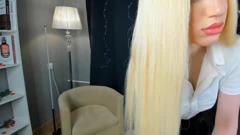 Snapshot of velourorbit chatting on 26, 2, 2026 Hi im Hannah online show from 26, 2, 2026