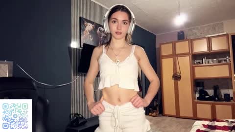 Snapshot of veluxe chatting on 18, 3, 2026 Nia online show from 18, 3, 2026