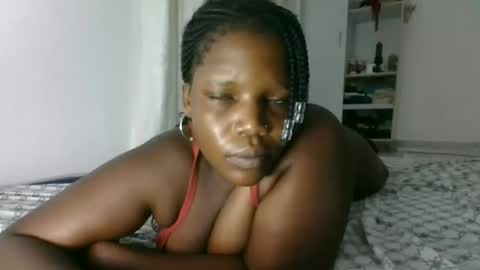 Snapshot of velvet001 chatting on 16, 3, 2026 velvet001 online show from 16, 3, 2026