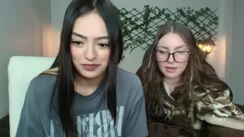 Sophi  online show from 11, 4, 2026