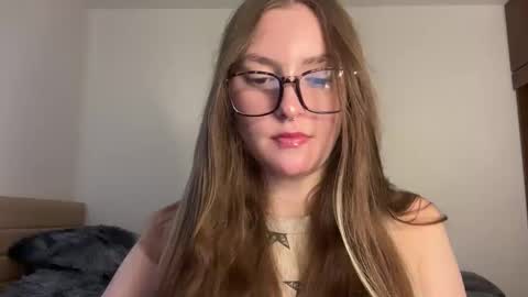 Sophi  online show from 4, 5, 2026