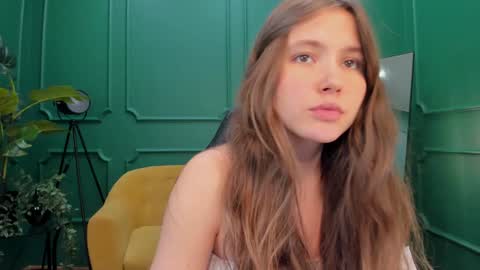 Snapshot of velvet_cherry chatting on 23, 1, 2025 velvet_cherry online show from 23, 1, 2025