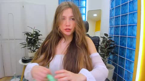 Snapshot of velvet_cherry chatting on 31, 1, 2025 velvet_cherry online show from 31, 1, 2025