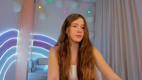 Snapshot of velvet_cherry chatting on 7, 2, 2025 velvet_cherry online show from 7, 2, 2025