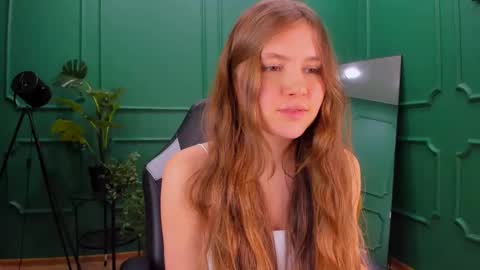 Snapshot of velvet_cherry chatting on 21, 2, 2025 velvet_cherry online show from 21, 2, 2025