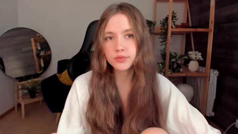 velvet_cherry online show from 19, 10, 2025