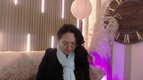 Emma Curly online show from 12, 5, 2026