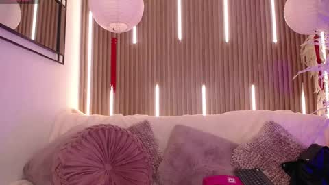Emma Curly online show from 19, 5, 2026