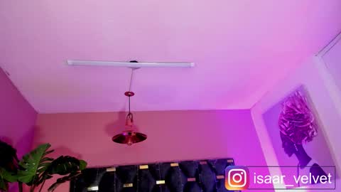 Snapshot of velvet_dreams_ chatting on 28, 3, 2026 Isabella online show from 28, 3, 2026