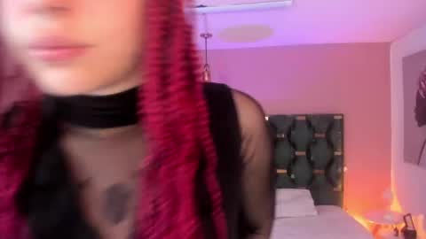 Snapshot of velvet_dreams_ chatting on 16, 4, 2026 Isabella online show from 16, 4, 2026